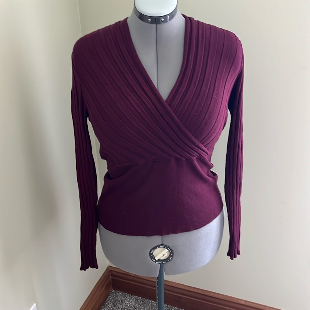 Women’s sweater.